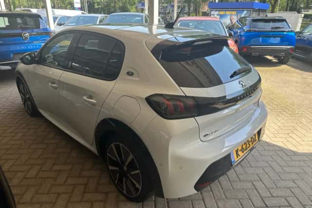 Peugeot e-208 (2020) thumbnail 2