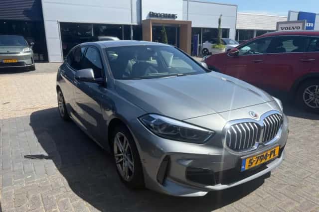 BMW 1-Serie (2023) thumbnail 2