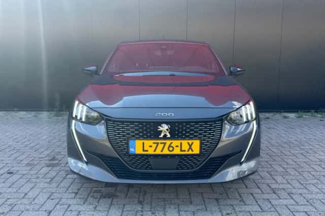 Peugeot 208 (2021) thumbnail 3