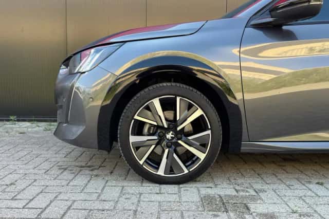 Peugeot 208 (2021) thumbnail 4