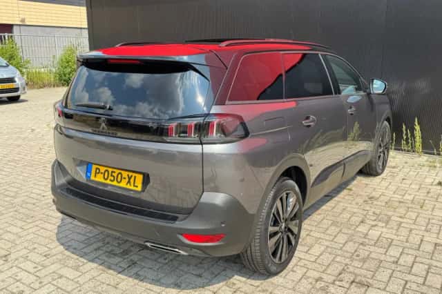 Peugeot 5008 (2022) thumbnail 4