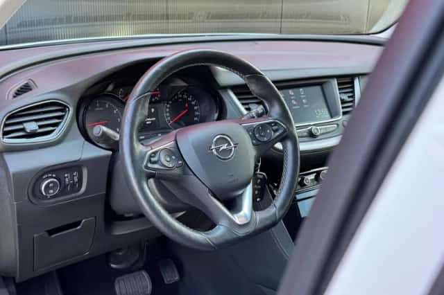 Opel Grandland X (2021) thumbnail 2