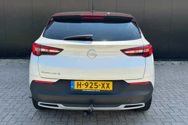 Opel Grandland X (2021) thumbnail 4