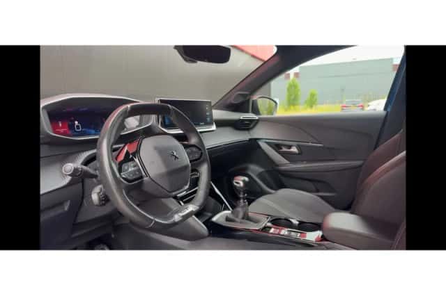 Peugeot 208 (2021) thumbnail 2