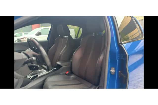 Peugeot 208 (2021) thumbnail 3