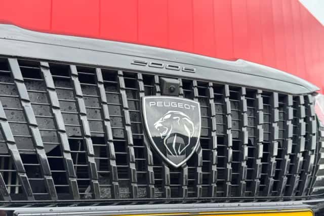 Peugeot 2008 (2025) thumbnail 5