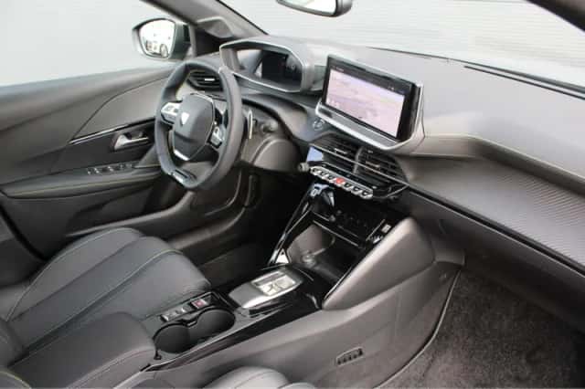 Peugeot 208 (2025) thumbnail 3