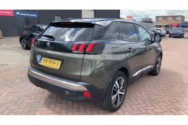 Peugeot 3008 (2017) thumbnail 5