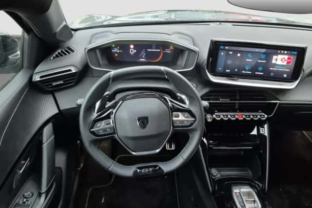 Peugeot 208 (2024) thumbnail 3