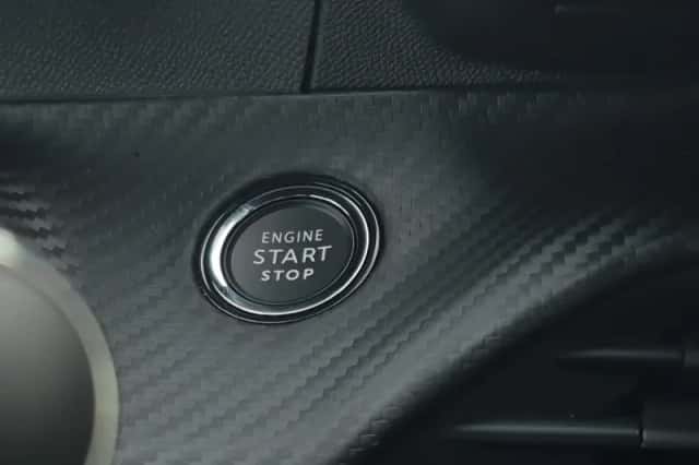 Peugeot 208 (2024) thumbnail 9
