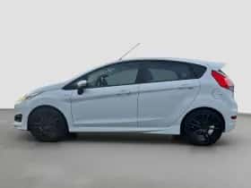 Ford Fiesta (2016) thumbnail 3