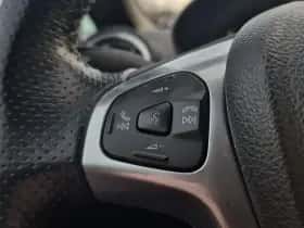 Ford Fiesta (2016) thumbnail 24