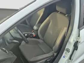 Ford Fiesta (2016) thumbnail 27