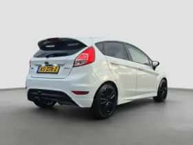 Ford Fiesta (2016) thumbnail 6