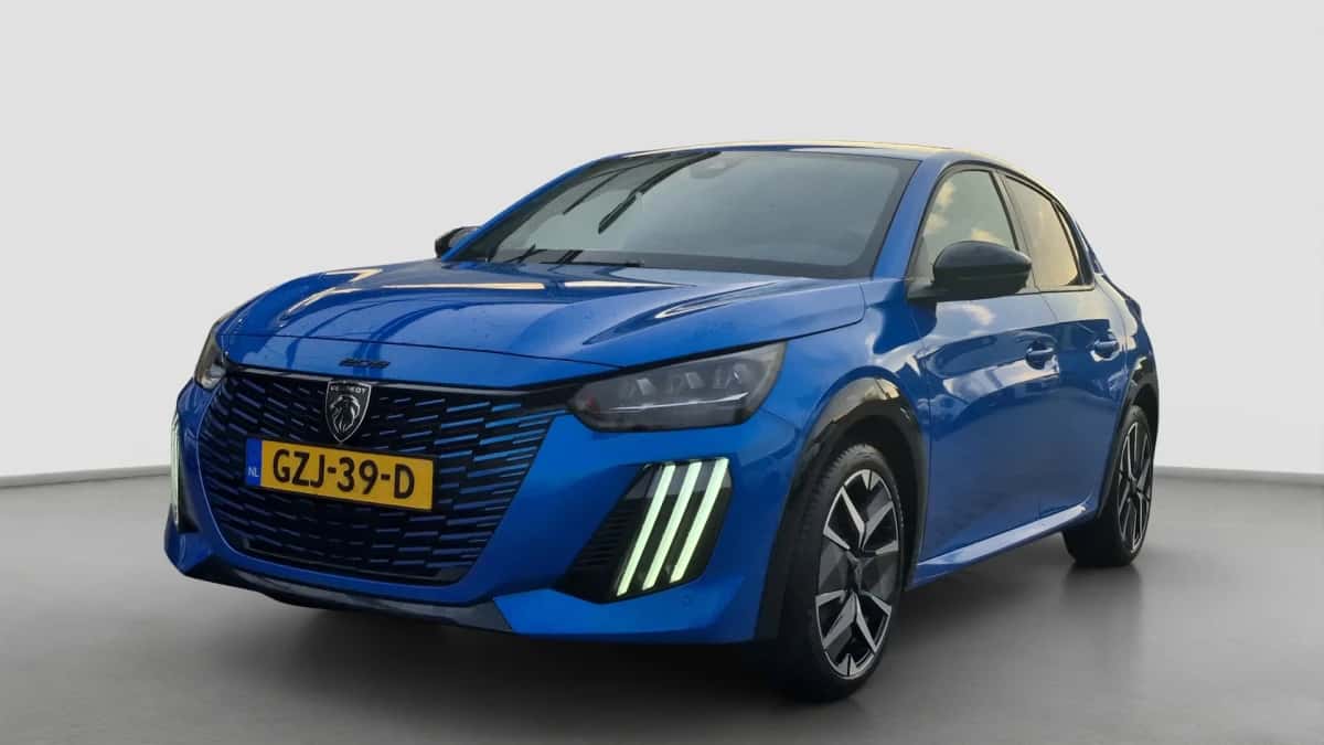 Peugeot 208 (2024) — foto 1