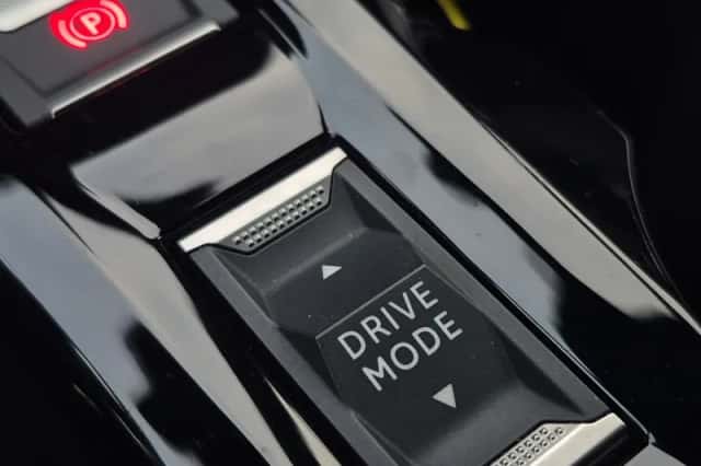 Peugeot 208 (2024) thumbnail 32