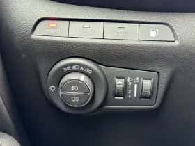 Jeep Compass (2023) thumbnail 24