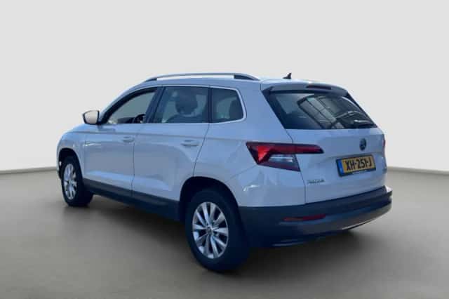 Škoda Karoq (2019) thumbnail 2