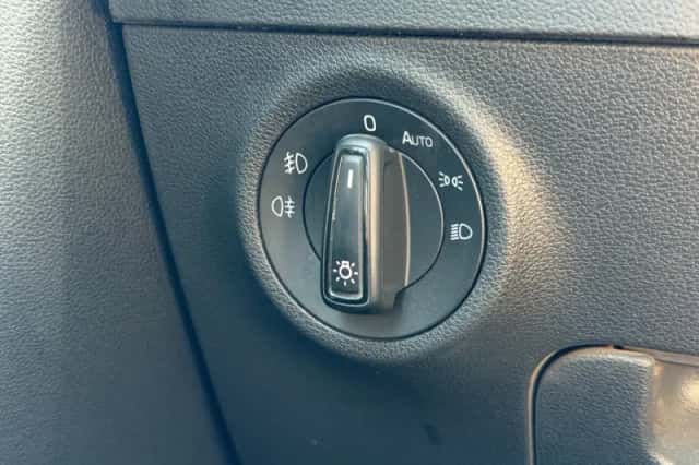 Škoda Karoq (2019) thumbnail 23