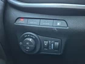 Jeep Compass (2023) thumbnail 36