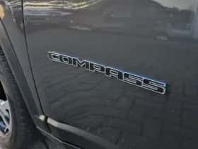 Jeep Compass (2023) thumbnail 43