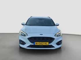 Ford Focus (2022) thumbnail 2