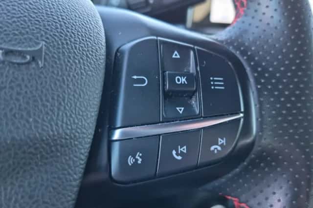 Ford Focus (2022) thumbnail 15