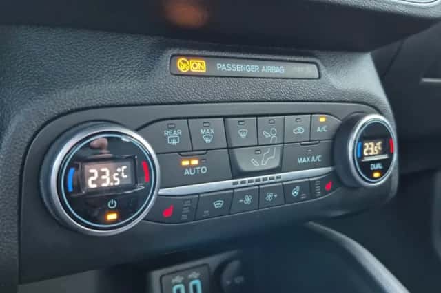 Ford Focus (2022) thumbnail 24