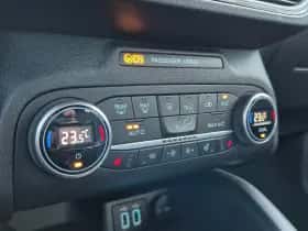 Ford Focus (2022) thumbnail 24