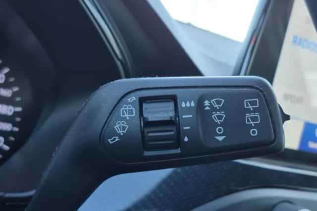 Ford Focus (2022) thumbnail 9