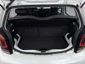 Volkswagen Up! (2023) thumbnail 24