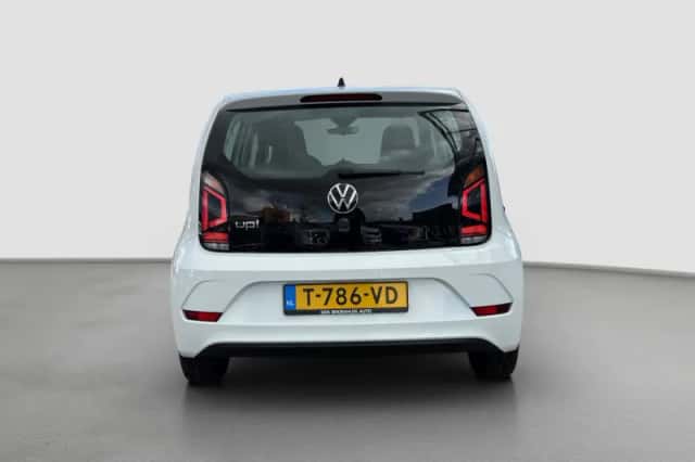 Volkswagen Up! (2023) thumbnail 4