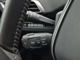Peugeot 3008 (2023) thumbnail 11