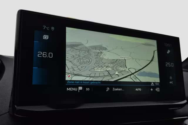 Peugeot 3008 (2023) thumbnail 16