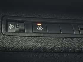 Peugeot 3008 (2023) thumbnail 19