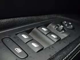 Peugeot 3008 (2023) thumbnail 25