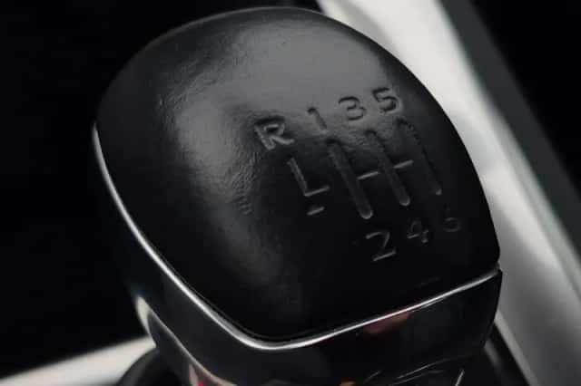 Peugeot 3008 (2023) thumbnail 26