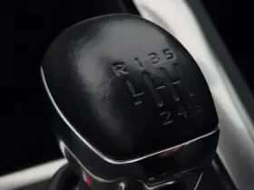Peugeot 3008 (2023) thumbnail 26