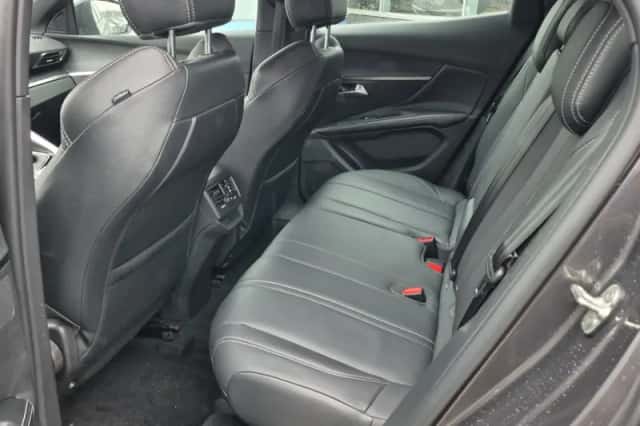 Peugeot 3008 (2023) thumbnail 27
