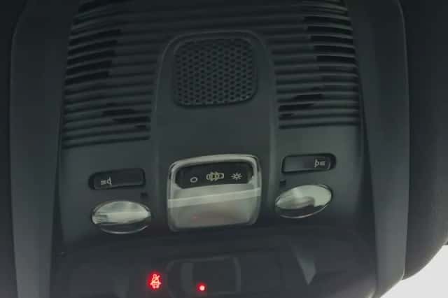 Peugeot 3008 (2023) thumbnail 28