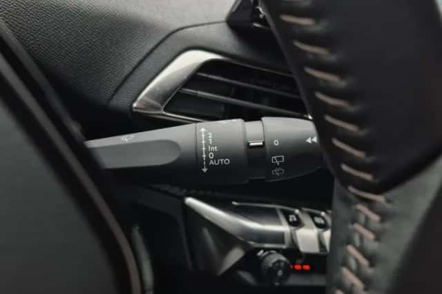 Peugeot 3008 (2023) thumbnail 33