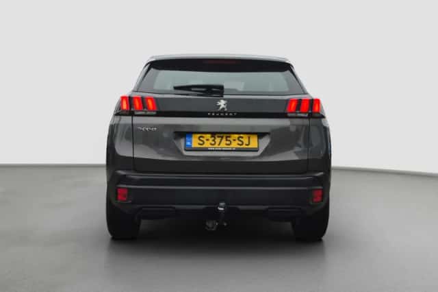 Peugeot 3008 (2023) thumbnail 5