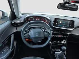 Peugeot 2008 (2021) thumbnail 11