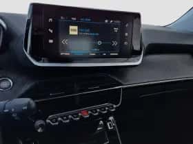 Peugeot 2008 (2021) thumbnail 18