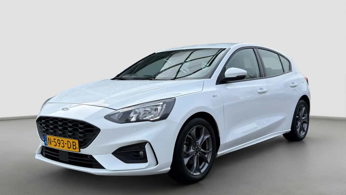 Ford Focus (2021) — foto 1