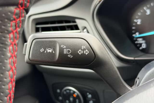 Ford Focus (2021) thumbnail 14