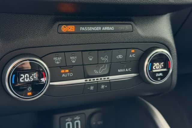 Ford Focus (2021) thumbnail 23