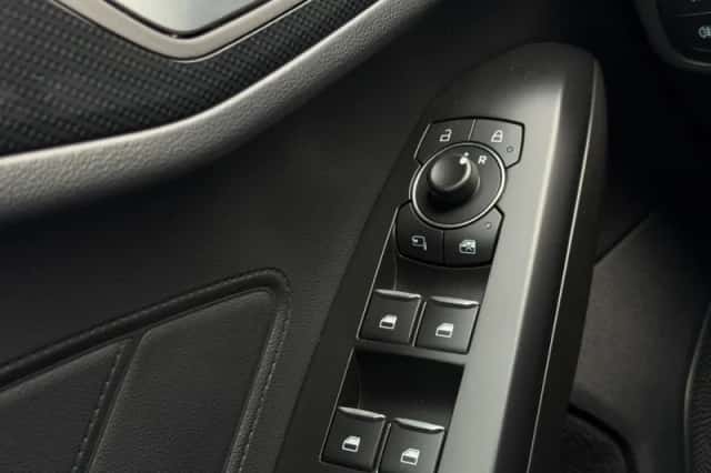 Ford Focus (2021) thumbnail 30