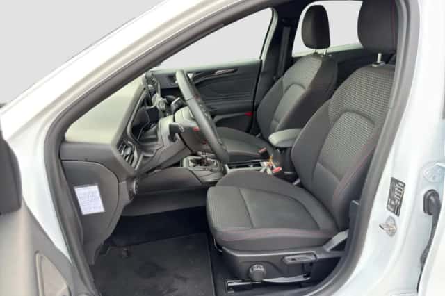 Ford Focus (2021) thumbnail 36