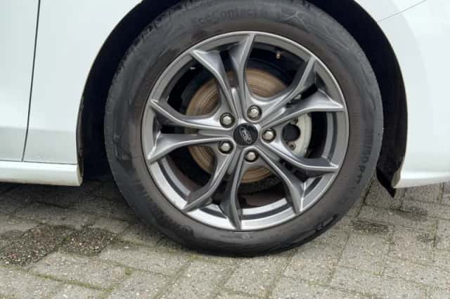 Ford Focus (2021) thumbnail 37